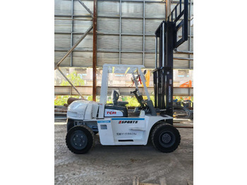 Diesel forklift TCM