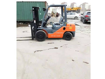 Forklift TOYOTA