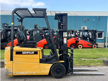 Electric forklift CATERPILLAR EP