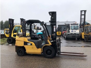 LPG forklift CATERPILLAR GP