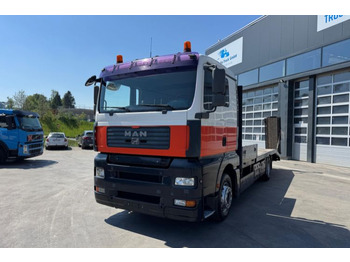 Autotransporter truck MAN TGA