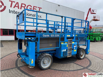 Scissor lift GENIE