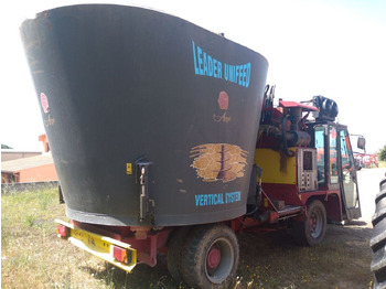 Forage mixer wagon MUTTI ADOLFO ROLLER CAR MC 16: picture 4