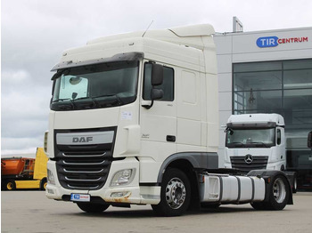 Tractor truck DAF XF 460