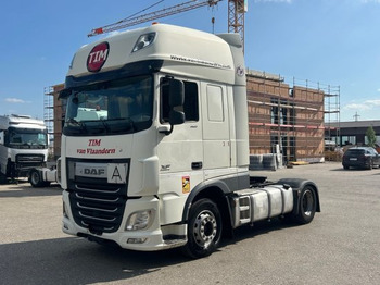 Tractor truck DAF XF 460