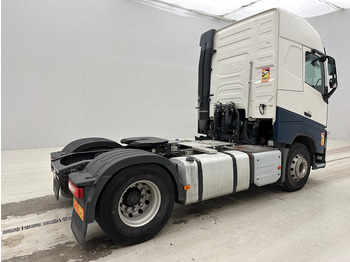 Tractor truck Volvo FH 420 Globetrotter - ADR: picture 5