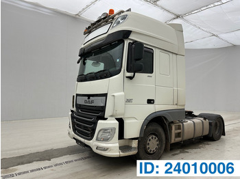 Tractor truck DAF XF 460