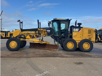 Grader CATERPILLAR 140M