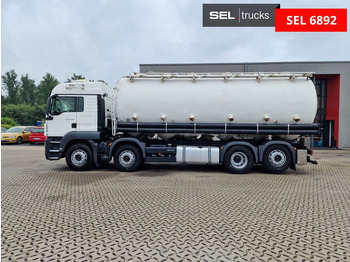 Tanker truck MAN TGS 35.440