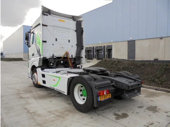Tractor truck Mercedes-Benz Actros 1842 LS EUR6: picture 5