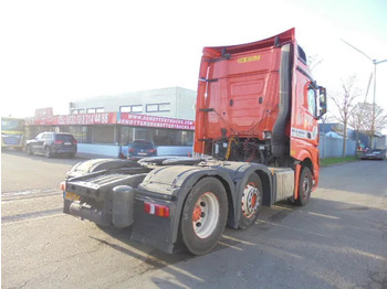 Tractor truck Mercedes-Benz Actros 2645 EUR6 6X2: picture 5