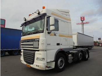 Tractor truck DAF XF 105 460