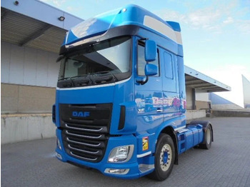 Tractor truck DAF XF 106 460