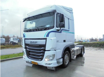 Tractor truck DAF XF 440