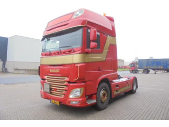 Tractor truck DAF XF 460