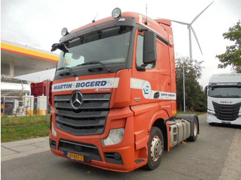 Tractor truck MERCEDES-BENZ Actros 1840