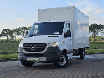 Closed box van MERCEDES-BENZ Sprinter 316