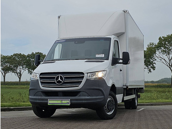 Closed box van MERCEDES-BENZ Sprinter 516