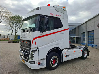 Tractor truck VOLVO FH