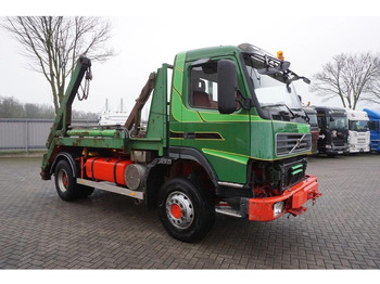 Skip loader truck Volvo FM12-420 / ENGINE RUNNING / 4X4 / HYDRAULICS / BIG AXLE / ONLY:510426 KM / FULL STEEL / EURO-3 / 2001: picture 3