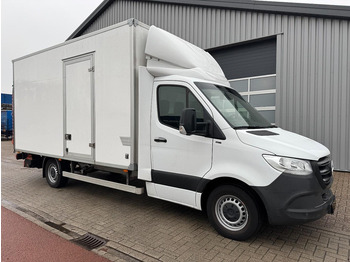Closed box van MERCEDES-BENZ Sprinter 317