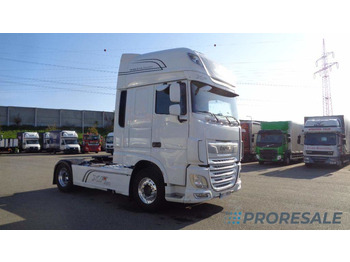 Tractor truck DAF XF 480