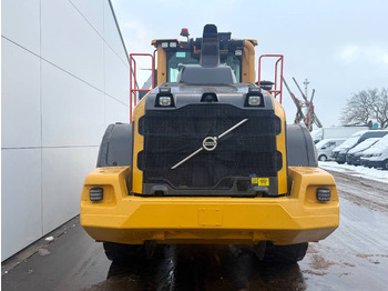 Wheel loader Volvo L120H - 3rd Function / Quick Coupler: picture 4 Wheel loader Volvo L120H - 3rd Function / Quick Coupler: picture 4
