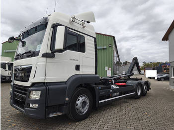 Hook lift truck MAN TGS 26.460
