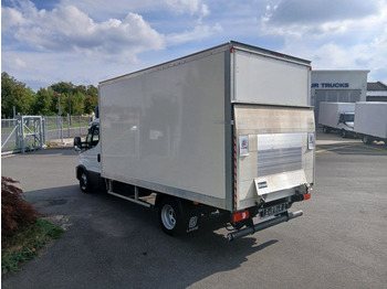 Closed box van Iveco 35C16 Daily: picture 5