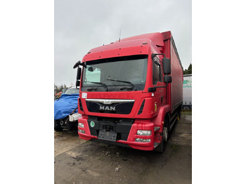 Curtain side truck MAN TGM 18.340