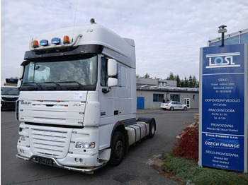 Tractor truck DAF XF 105 460