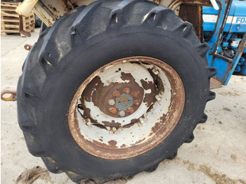 Wheel and tire package FORD