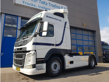 Tractor truck VOLVO FM 420