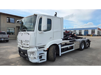 Hook lift truck MERCEDES-BENZ Actros 2543