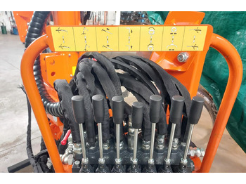 New Truck mounted crane for Forestry equipment Gru - Caricatore forestale PAS300: picture 3