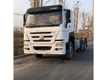 Tractor truck SINOTRUK HOWO