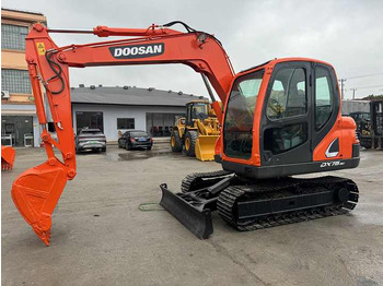 Crawler excavator Doosan DX75-9C Used Excavator Crawler Second Hand Korean Engine DX75-9C Small Digger for Home or Farm: picture 4