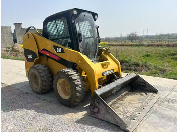 Skid steer loader CATERPILLAR