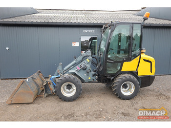 Loader GIANT
