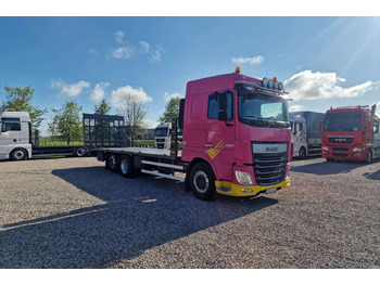 Autotransporter truck DAF XF 460