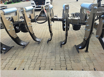 New Subsoiler ROLEX Tiefenlockerer / Subsoiler / Décompacteur / Subsolador / Dissodatori / Глубокорыхлитель тип V / Głębosz typ V 3 m: picture 4 New Subsoiler ROLEX Tiefenlockerer / Subsoiler / Décompacteur / Subsolador / Dissodatori / Глубокорыхлитель тип V / Głębosz typ V 3 m: picture 4