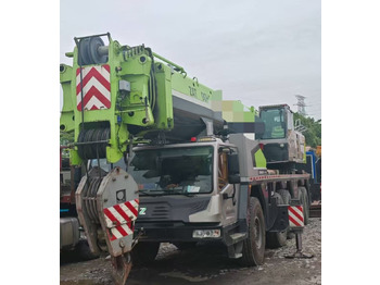 All terrain crane ZOOMLION