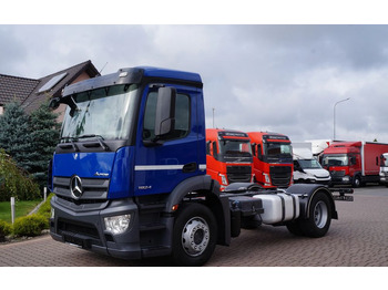 Cab chassis truck MERCEDES-BENZ Antos 1824