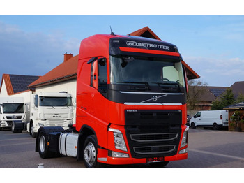 Tractor truck Volvo FH 4 EURO 6 GLOBETROTTER NISKI PRZEBIEG PEŁEN SERWIS: picture 3