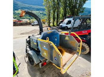 Wood chipper ISEKI Broyeur de branche: picture 4 Wood chipper ISEKI Broyeur de branche: picture 4