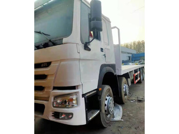 Tanker truck SINOTRUK HOWO