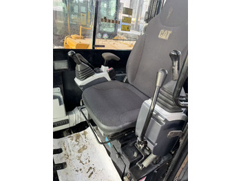 Mini excavator CATERPILLAR 305.5E2: picture 3