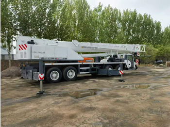 Mobile crane TEREX