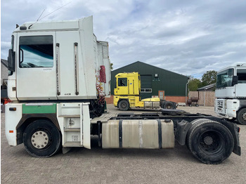 Tractor truck Renault Magnum 440 Tractor unit: picture 4