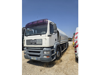 Tanker truck MAN TGA 26.320